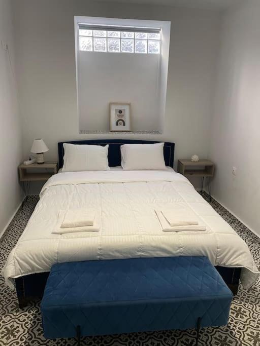 Family Apartment With Private Yard Next To Agios Dimitrios Church Солун Екстериор снимка